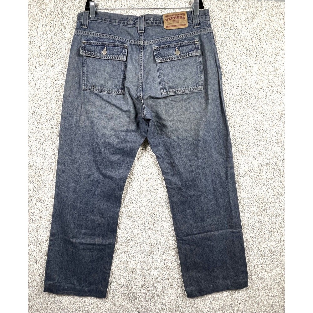 Express Precision Fit Men Jeans 34x32 Relaxed Straight Cargo Style Medium Wash D - Picture 6 of 10